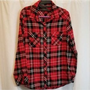Red plaid button up soft shirt top
Size
Medium‎